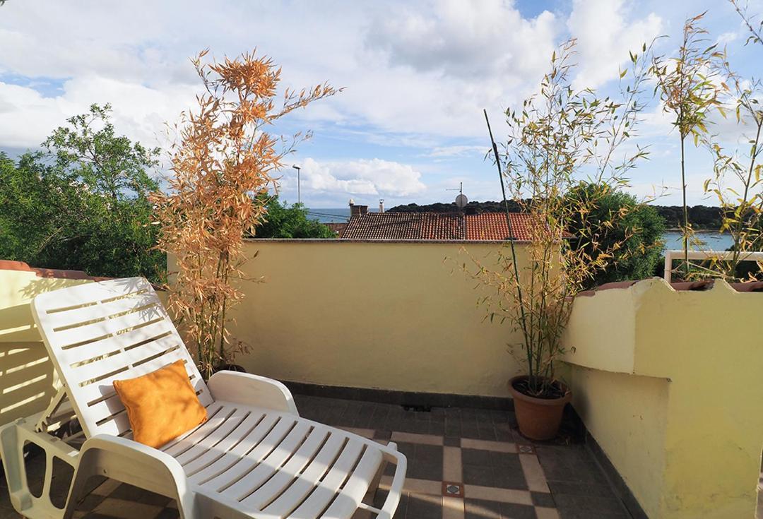 Dea Apartments Πούλα Δωμάτιο φωτογραφία