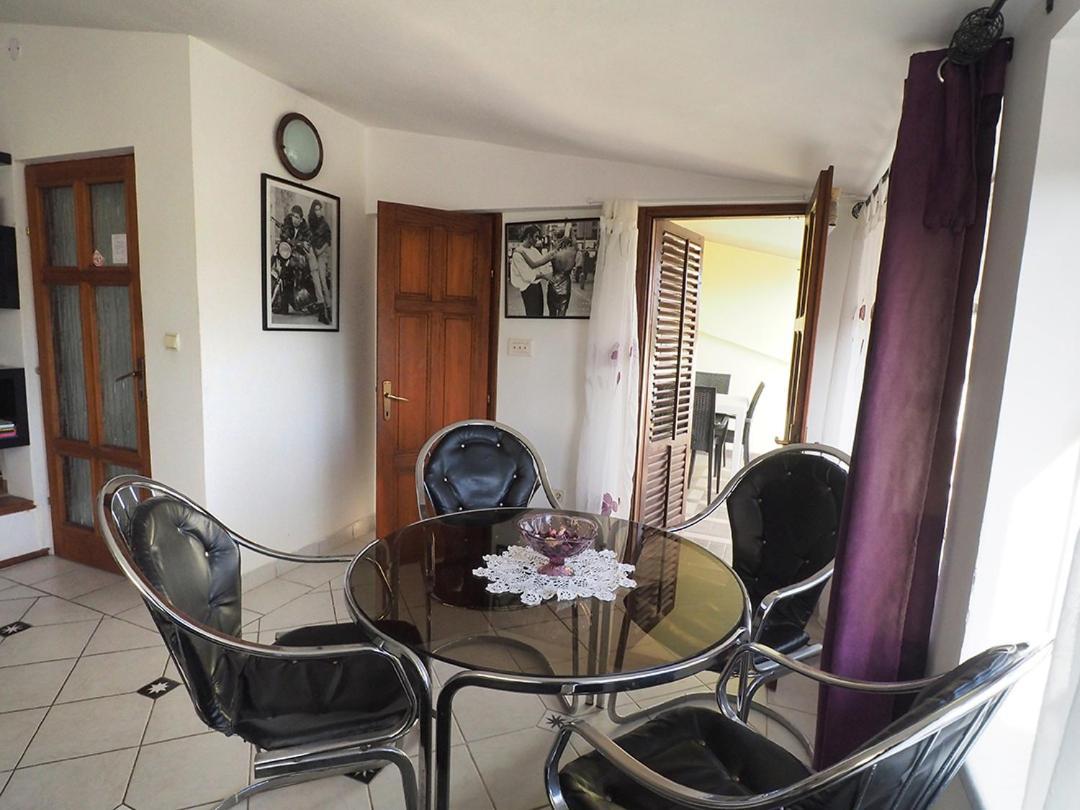 Dea Apartments Πούλα Δωμάτιο φωτογραφία