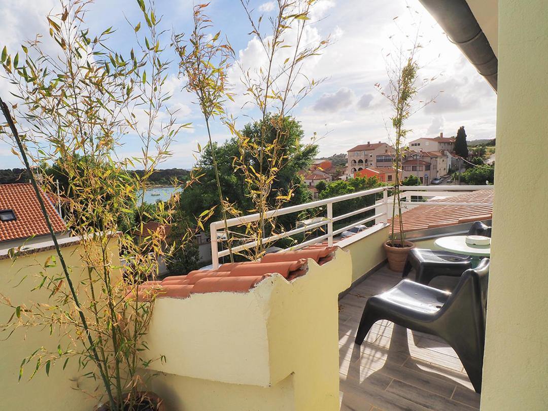 Dea Apartments Πούλα Δωμάτιο φωτογραφία