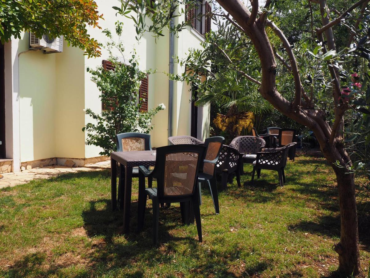 Dea Apartments Πούλα Εξωτερικό φωτογραφία