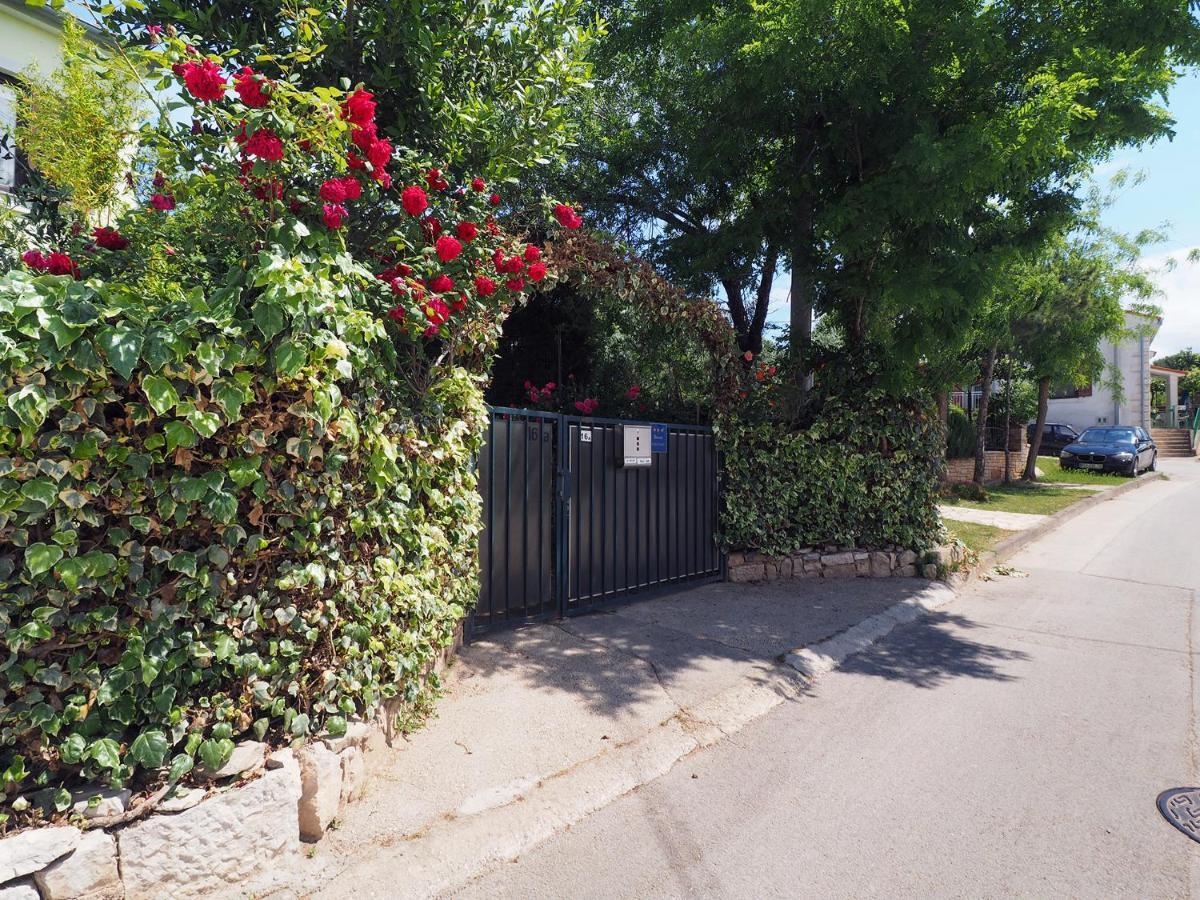 Dea Apartments Πούλα Εξωτερικό φωτογραφία